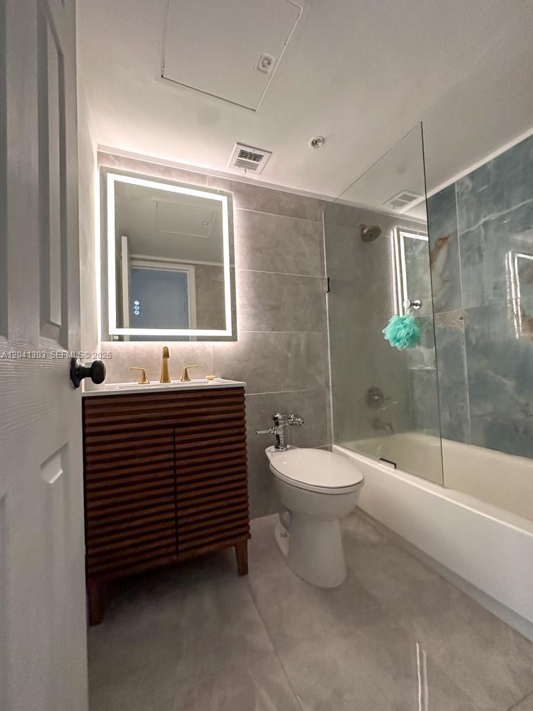 1500 Bay Road, Unit 264S Miami Beach, FL 33139 - Photo 2 of 18