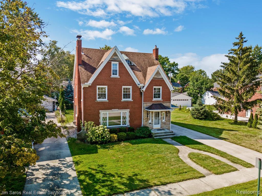 1689 Broadstone Road Grosse Pointe Woods, MI 48236 - Photo 34 of 35