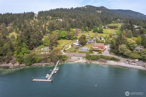 $1,500,000 | 942 Deer Harbor Road, Orcas Island, WA 98245