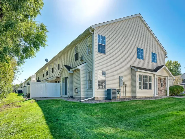 $329,000 | 9260 Merrimac Lane North, Maple Grove, MN 55311