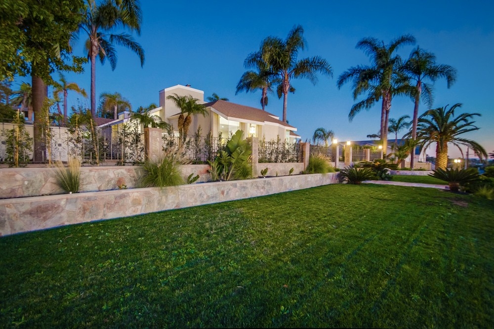 1453 Rainbow Ridge Lane Encinitas, CA 92024 - Photo 3 of 19