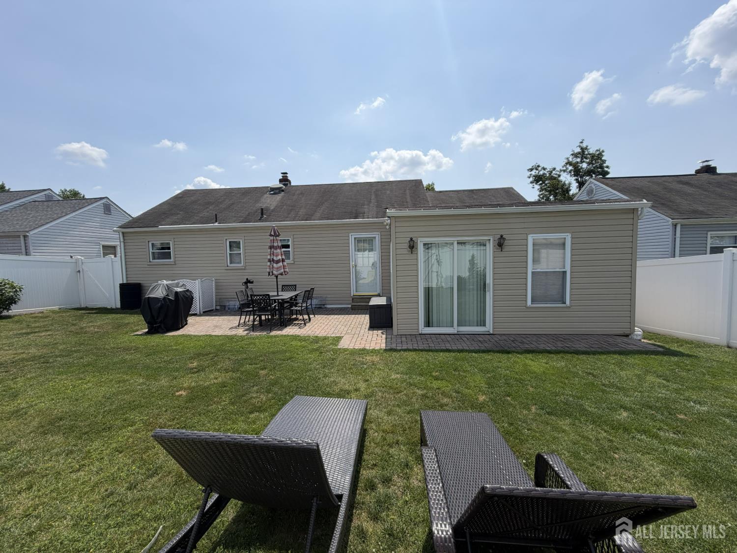 36 Maplewood Avenue Colonia, NJ 07067 - Photo 4 of 30