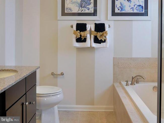 937 Countryside Road Seven Valleys, PA 17360 - Photo 6 of 20 Bath (Master)