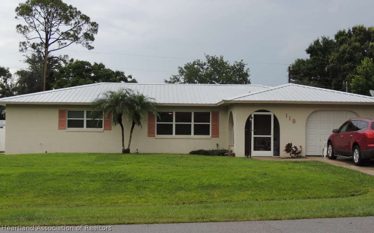 118 Spring Garden Road Sebring, FL 33870 - Photo 1 of 19 Front
