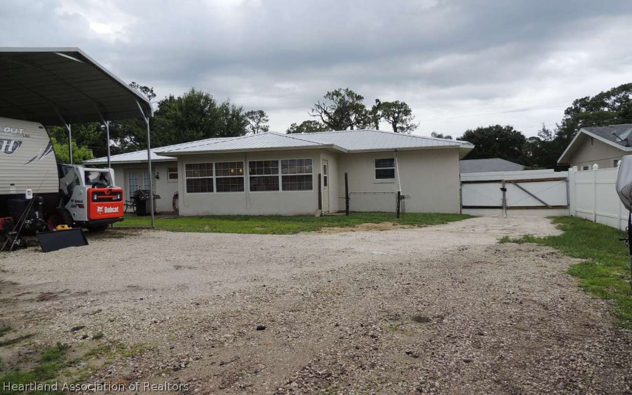 118 Spring Garden Road Sebring, FL 33870 - Photo 18 of 19 View of Back of House