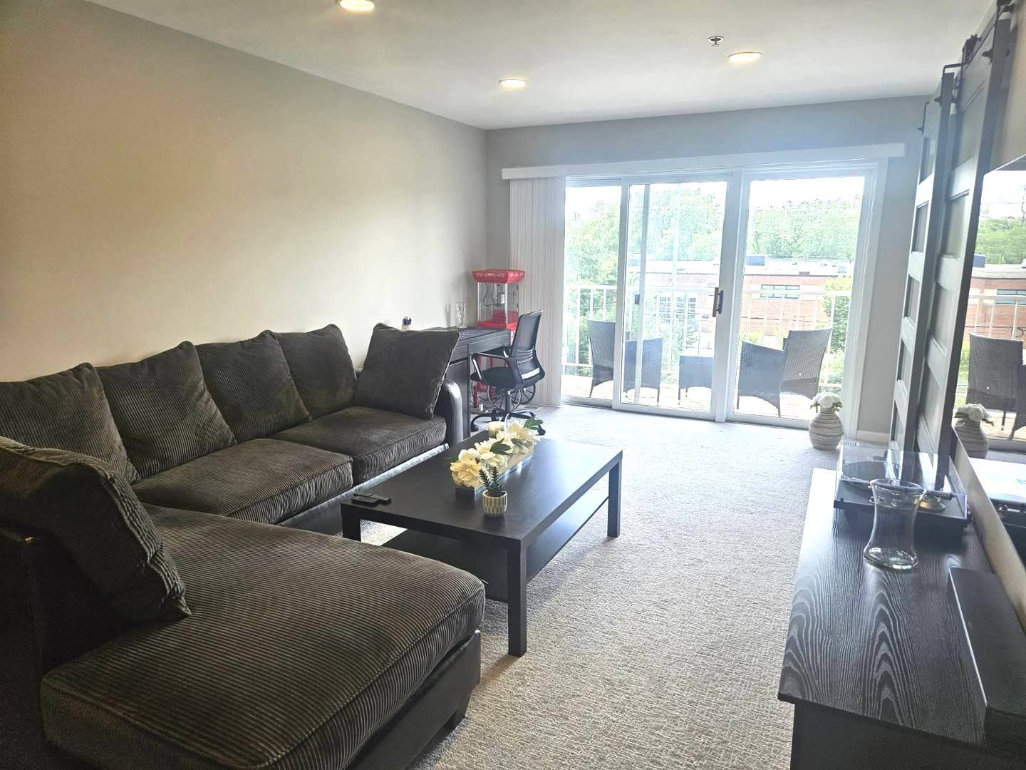 308 North Happ Road, Unit 304 Northfield, IL 60093 - Photo 9 of 27