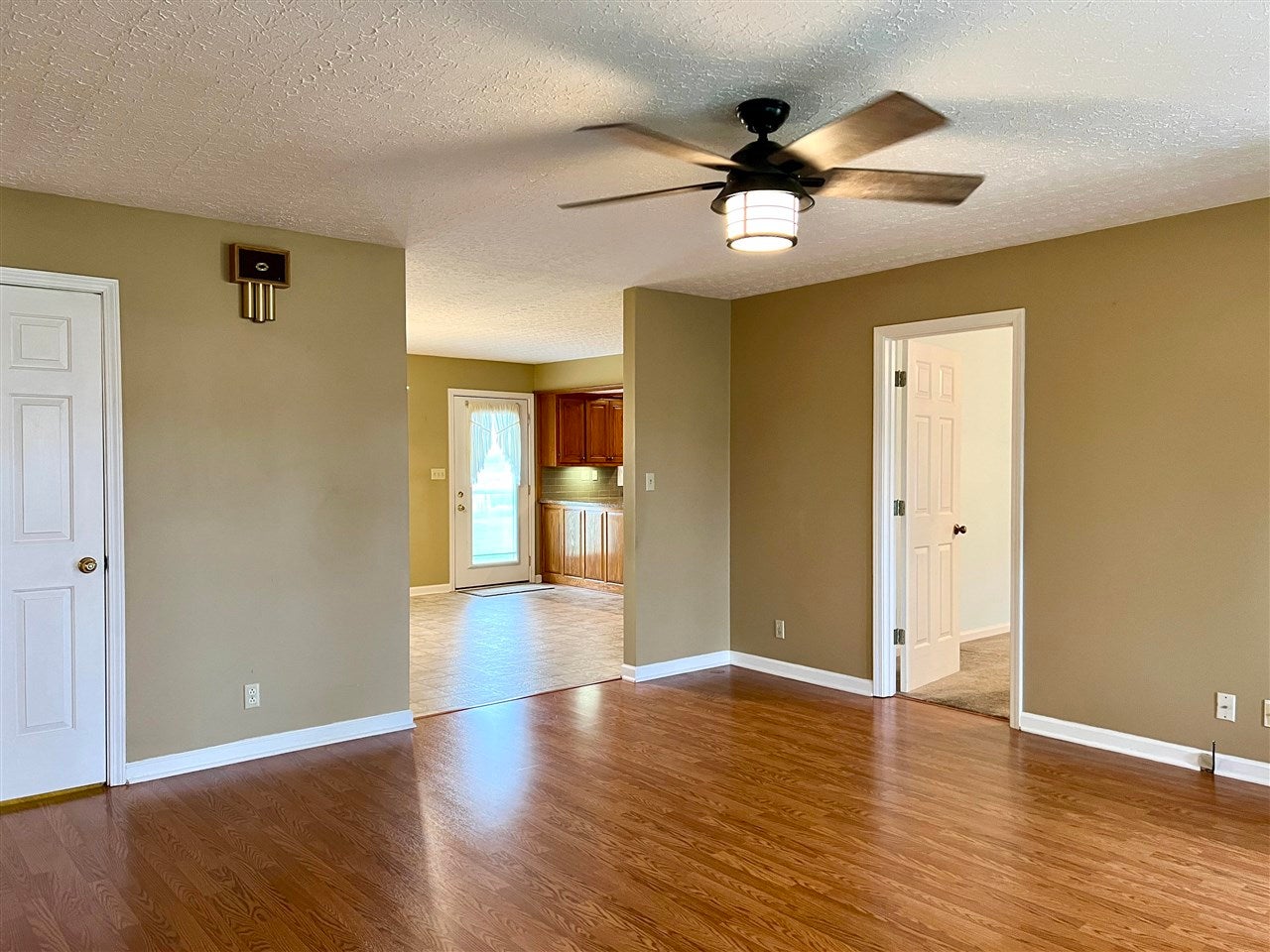 604 Rolling Rd Drive Franklin, KY 42134 - Photo 4 of 35 Gallery Image 4