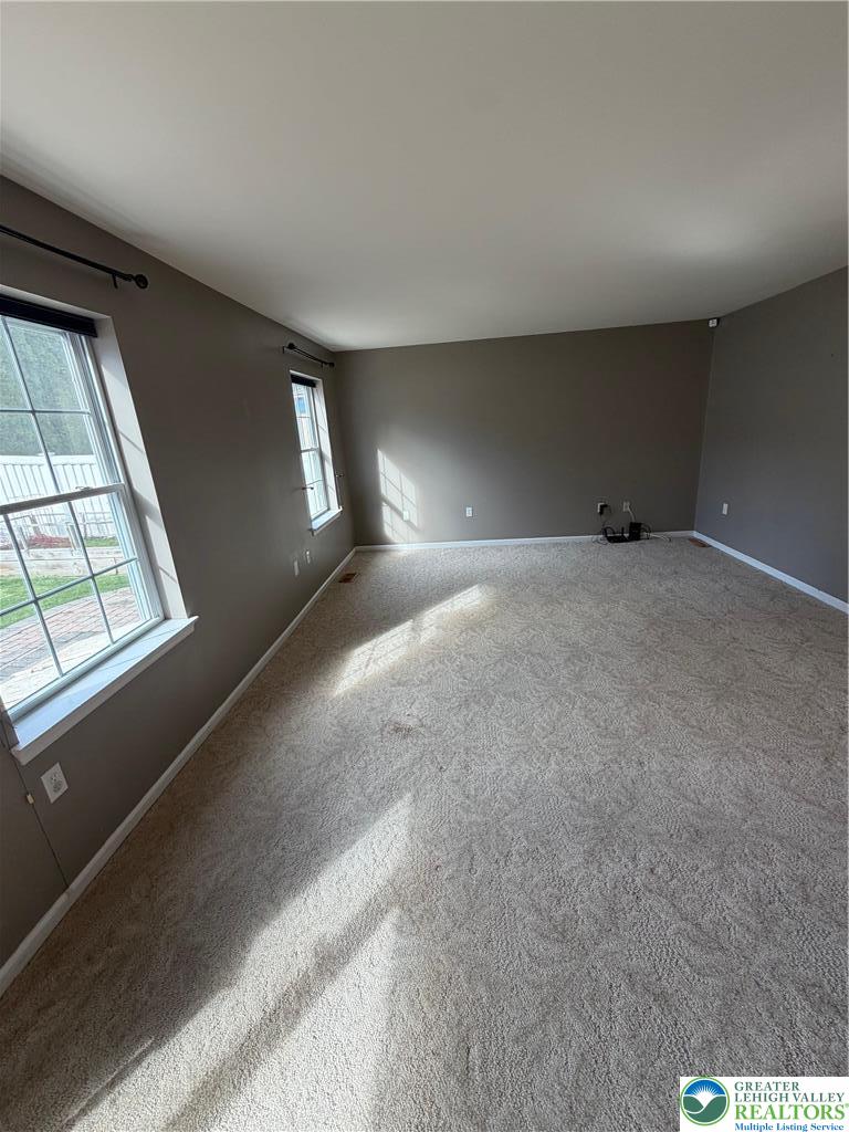 5598 North Coplay Road Whitehall, PA 18052 - Photo 14 of 33 Gallery Image 14