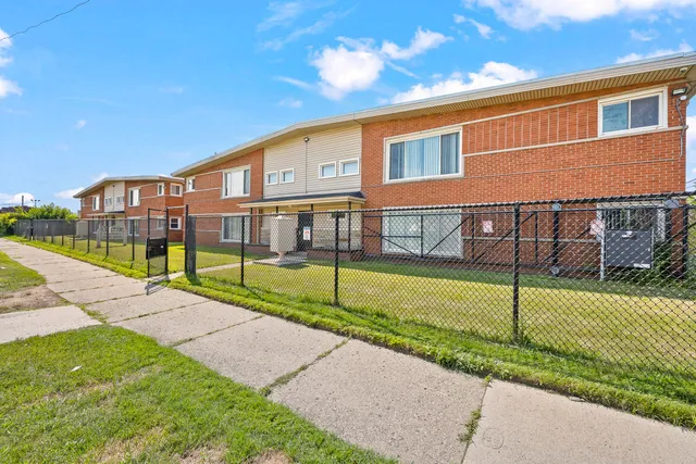 $720 | 10071 Joy Road, Unit 3, Detroit, MI 48204