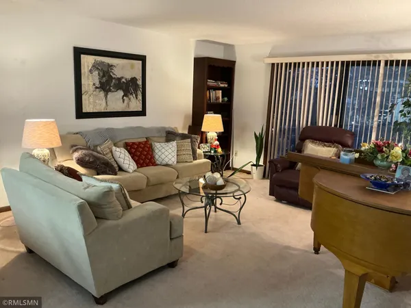 $129,900 | 2200 Nevada Avenue, Unit 214, St. Louis Park, MN 55426
