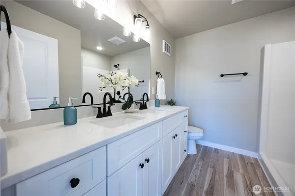 $425,000 | 1116 Sumas Avenue, Unit 1, Sumas, WA 98295