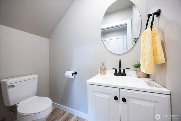 $425,000 | 1116 Sumas Avenue, Unit 1, Sumas, WA 98295