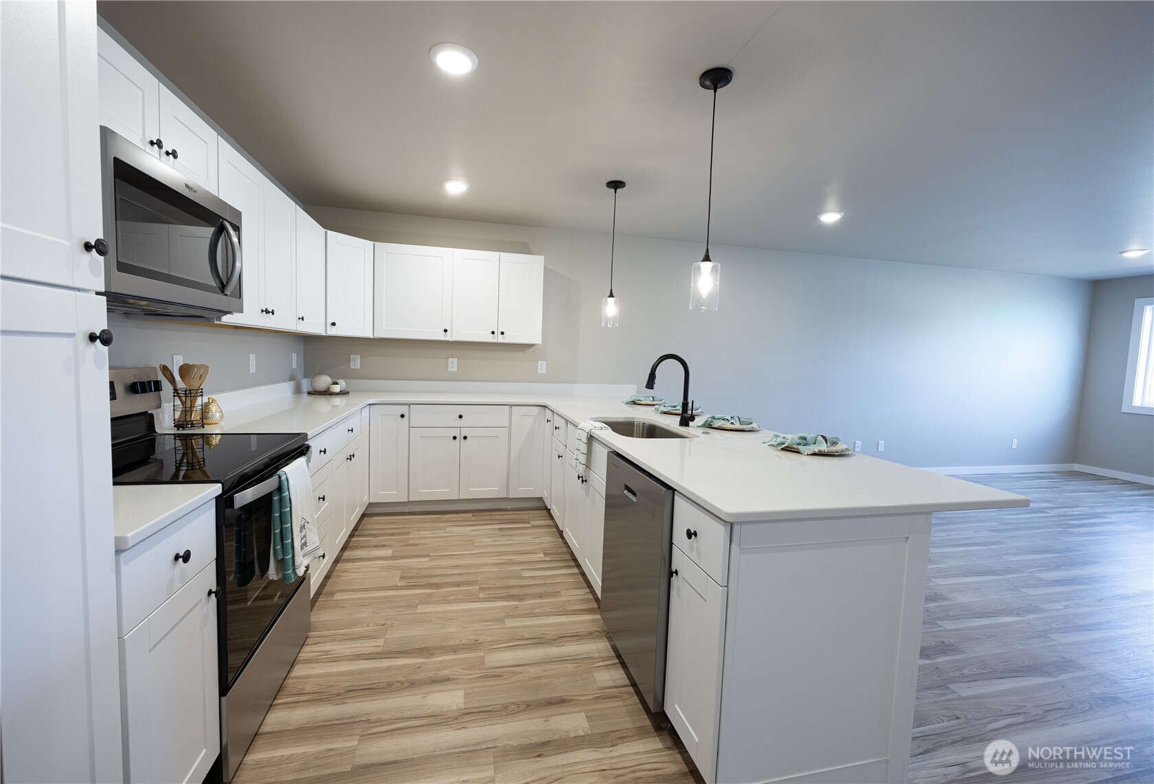 1116 Sumas Avenue, Unit 1 Sumas, WA 98295 - Photo 9 of 25