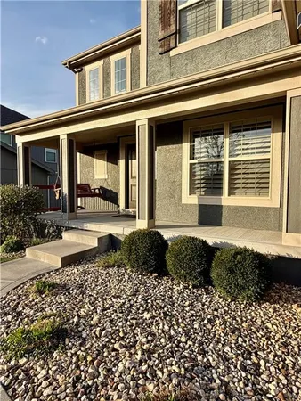 $579,000 | 10015 North Richmond Avenue, Kansas City, MO 64157