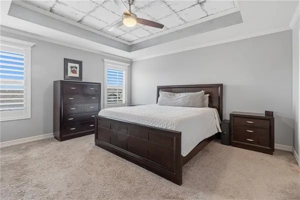 $579,000 | 10015 North Richmond Avenue, Kansas City, MO 64157