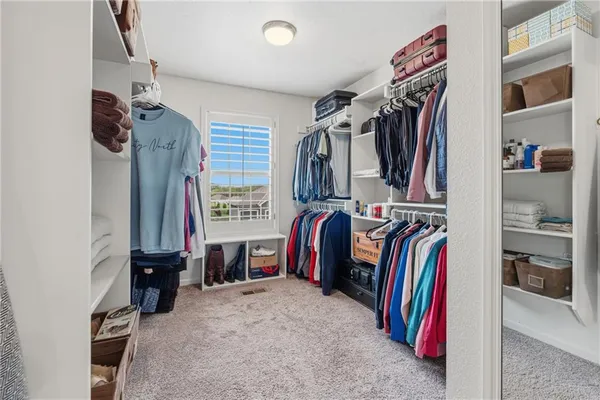 $579,000 | 10015 North Richmond Avenue, Kansas City, MO 64157