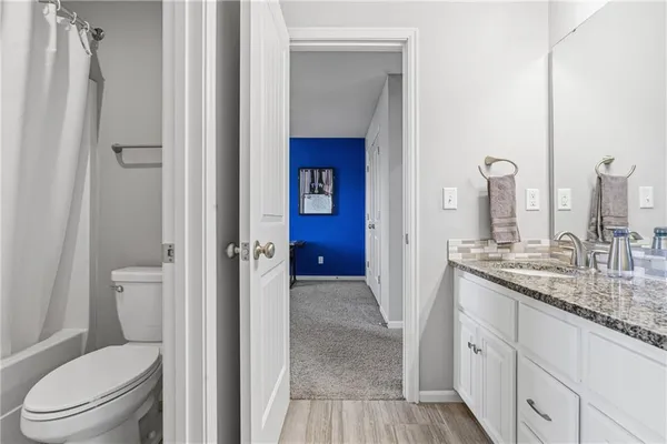 $579,000 | 10015 North Richmond Avenue, Kansas City, MO 64157