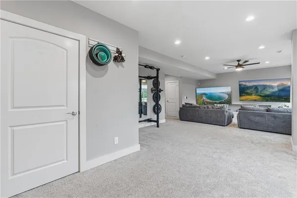 $579,000 | 10015 North Richmond Avenue, Kansas City, MO 64157