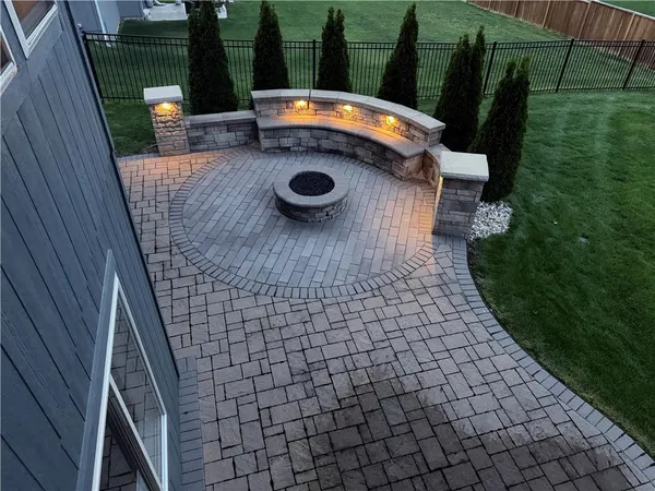 $579,000 | 10015 North Richmond Avenue, Kansas City, MO 64157