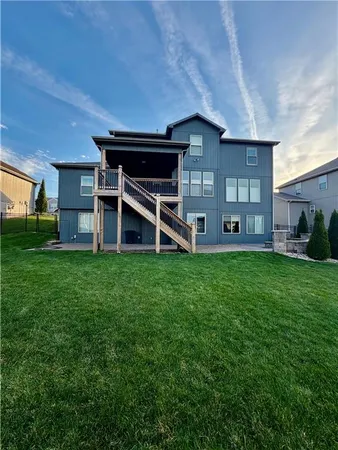 $579,000 | 10015 North Richmond Avenue, Kansas City, MO 64157