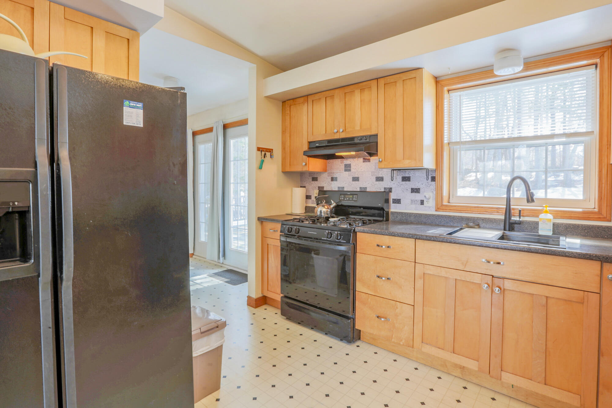 82 Belfast Road Northport, ME 04849 - Photo 8 of 30 82BelfastRdNorthport3-3