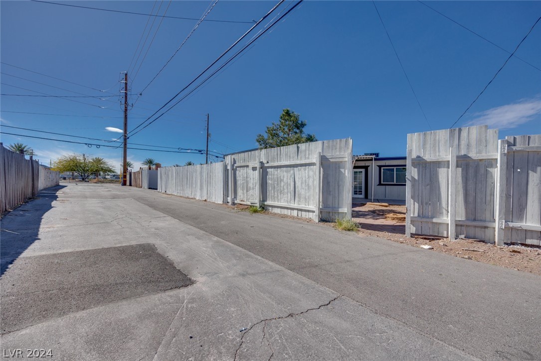 22 Utah Way Henderson, NV 89015 - Photo 58 of 64