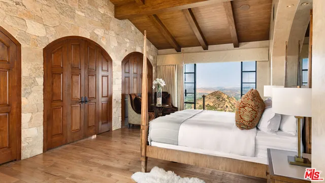 $12,995,000 | 340 Kanan Dume Road, Malibu, CA 90265