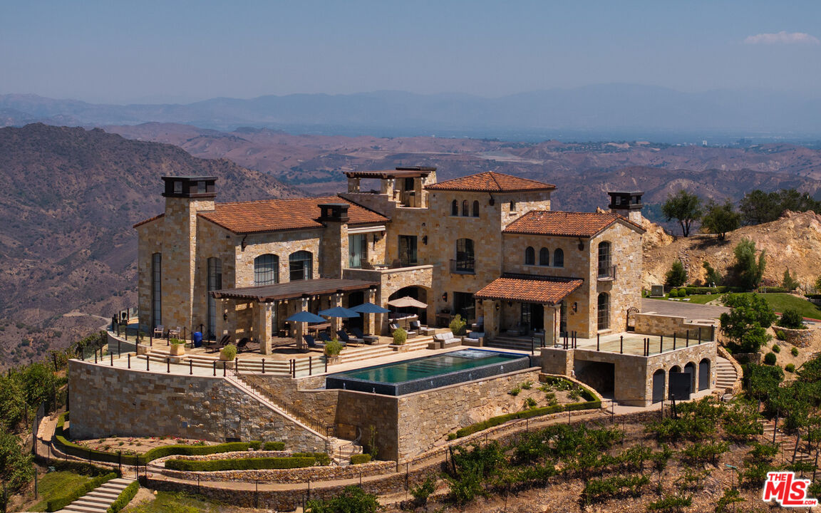 340 Kanan Dume Road Malibu, CA 90265 - Photo 26 of 57