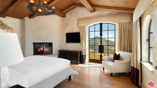 $12,995,000 | 340 Kanan Dume Road, Malibu, CA 90265