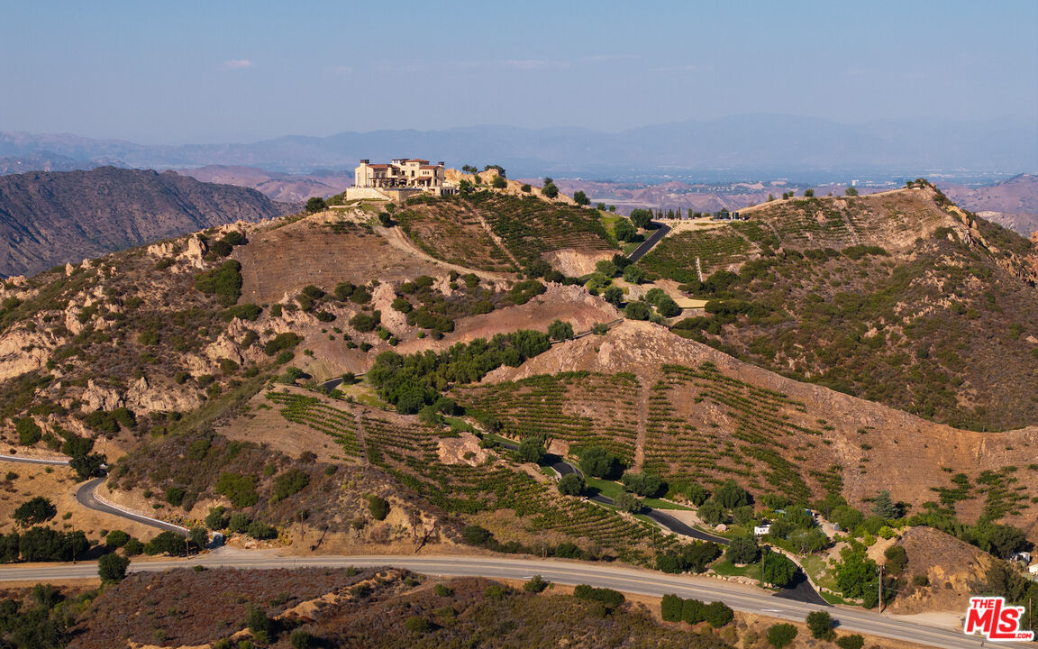 340 Kanan Dume Road Malibu, CA 90265 - Photo 4 of 57