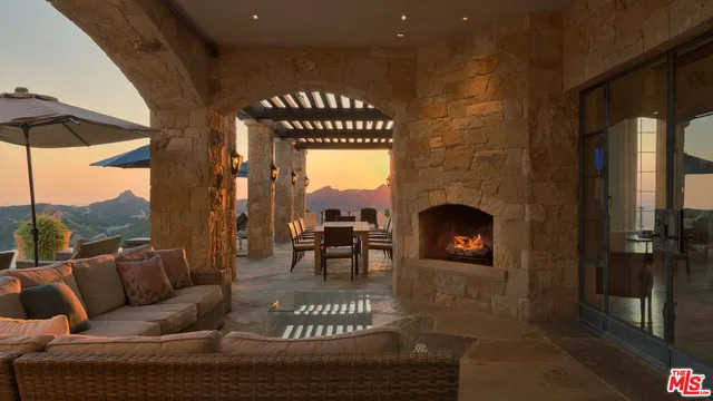 $12,995,000 | 340 Kanan Dume Road, Malibu, CA 90265