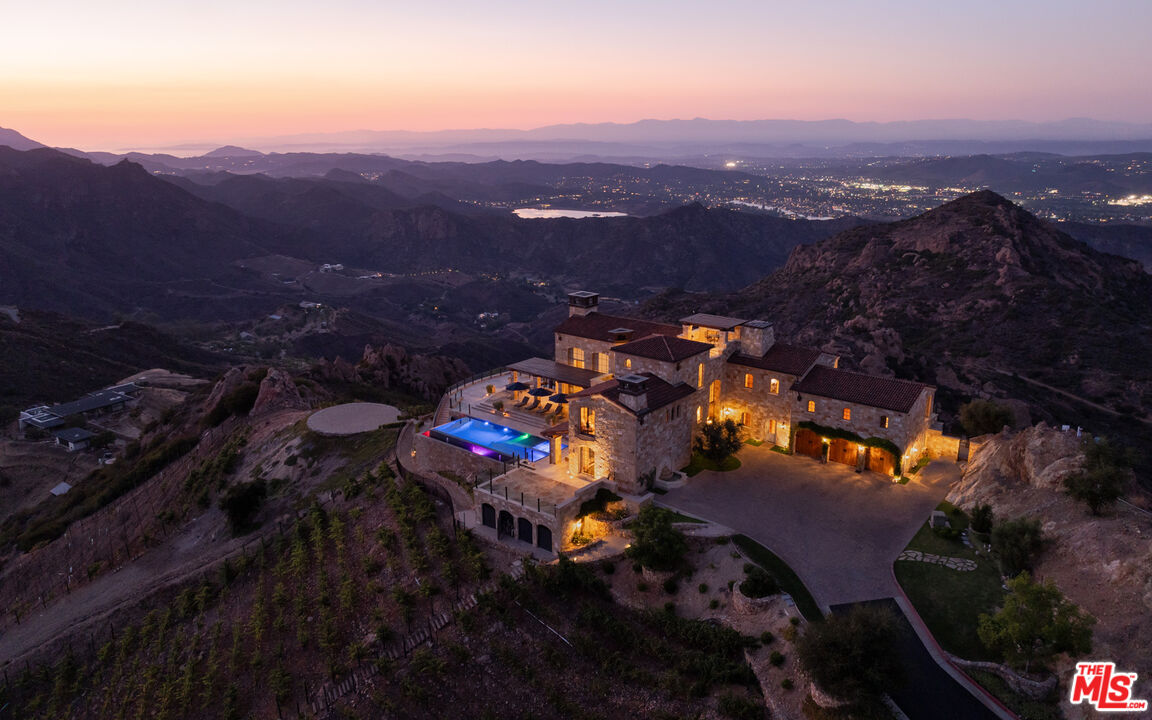 340 Kanan Dume Road Malibu, CA 90265 - Photo 48 of 57 an aerial view of a city with lots of residential buildings