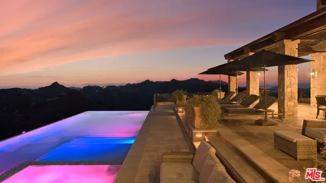 $12,995,000 | 340 Kanan Dume Road, Malibu, CA 90265