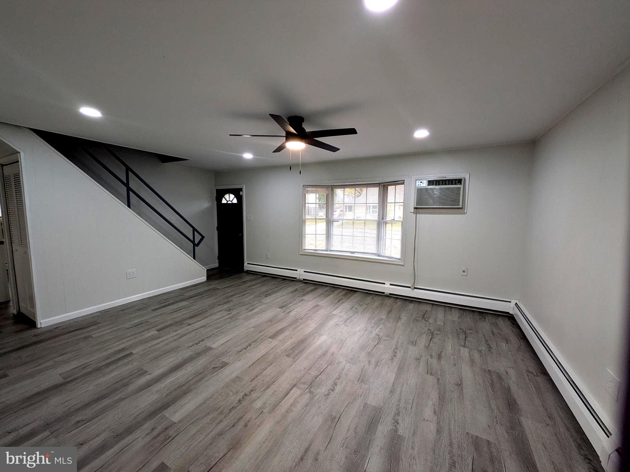 71 Handy Road Levittown, PA 19056 - Photo 2 of 15