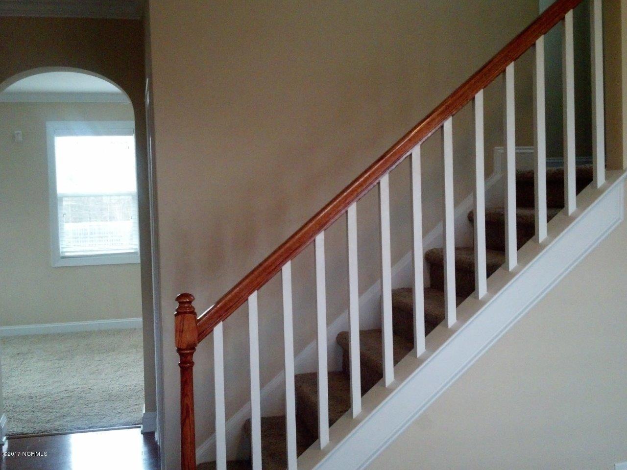 232 River Winding Road Jacksonville, NC 28540 - Photo 3 of 25 5