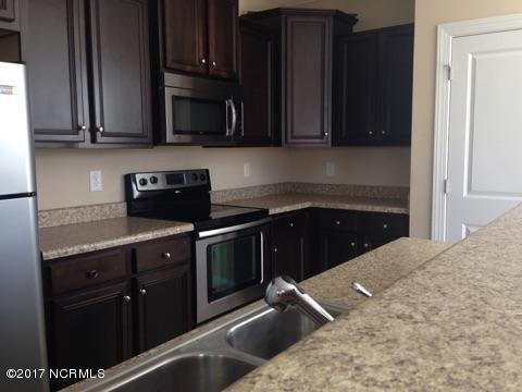 232 River Winding Road Jacksonville, NC 28540 - Photo 5 of 25 10
