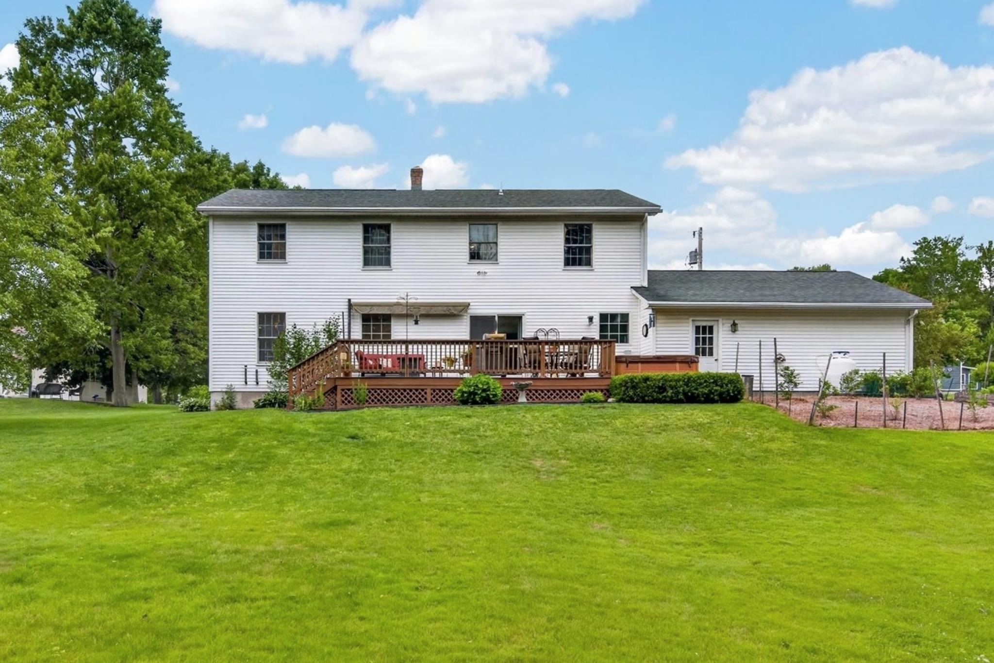 12 Moonbrook Drive Rutland, VT 05701 - Photo 4 of 59