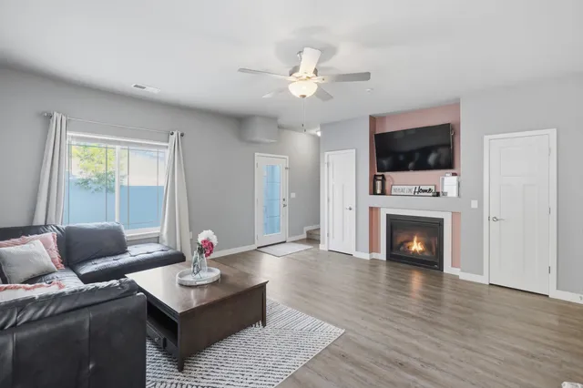 $329,900 | 1969 North Windsor Avenue, Cottage Grove, WI 53527