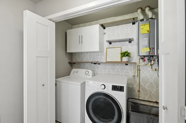 $329,900 | 1969 North Windsor Avenue, Cottage Grove, WI 53527