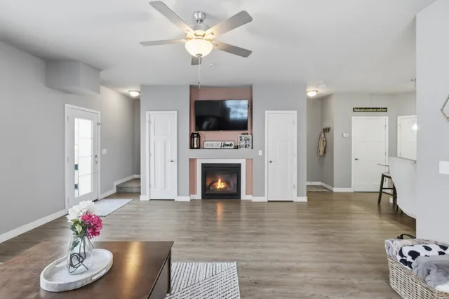 $329,900 | 1969 North Windsor Avenue, Cottage Grove, WI 53527