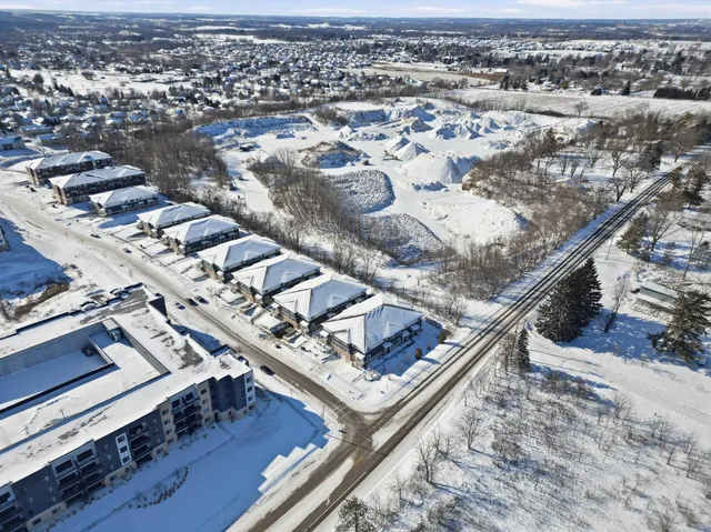 $329,900 | 1969 North Windsor Avenue, Cottage Grove, WI 53527