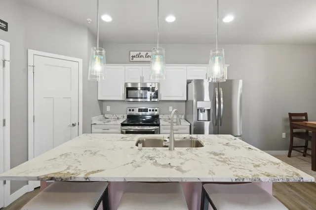 $329,900 | 1969 North Windsor Avenue, Cottage Grove, WI 53527