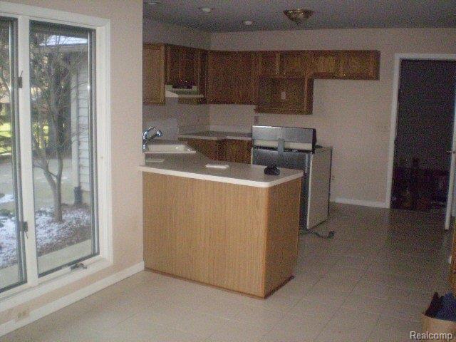 3481 Slattery Road Attica, MI 48412 - Photo 3 of 10 Slattery Kitchen