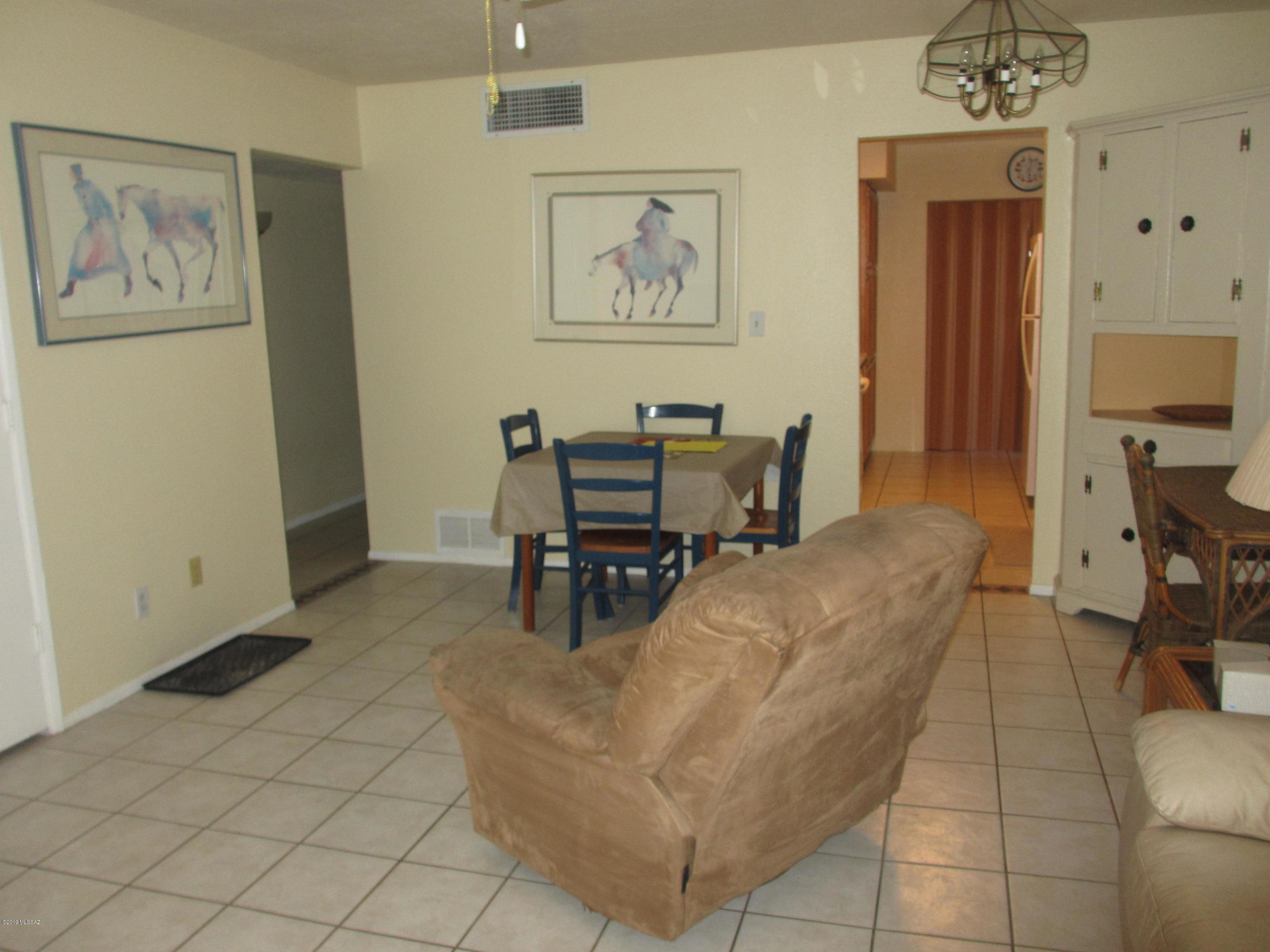409 B Sykes Circle Rio Rico, AZ 85648 - Photo 9 of 26