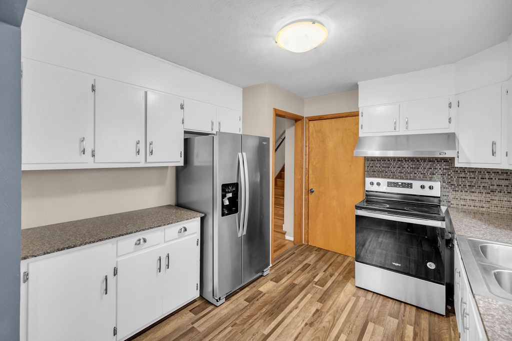 2306 Yorkshire Drive Decatur, IL 62526 - Photo 6 of 21 Gallery Image 6
