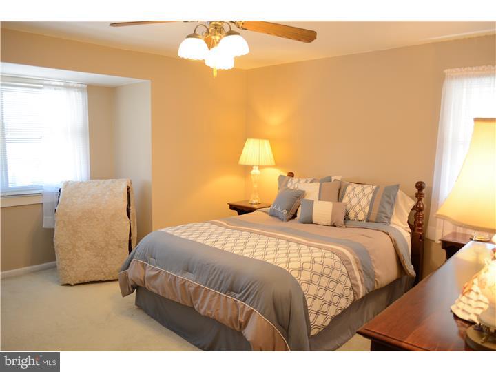 733 Hood Road Swarthmore, PA 19081 - Photo 6 of 18 Bedroom - Main