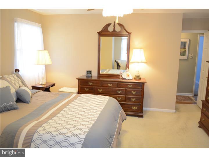 733 Hood Road Swarthmore, PA 19081 - Photo 7 of 18 Bedroom - Main