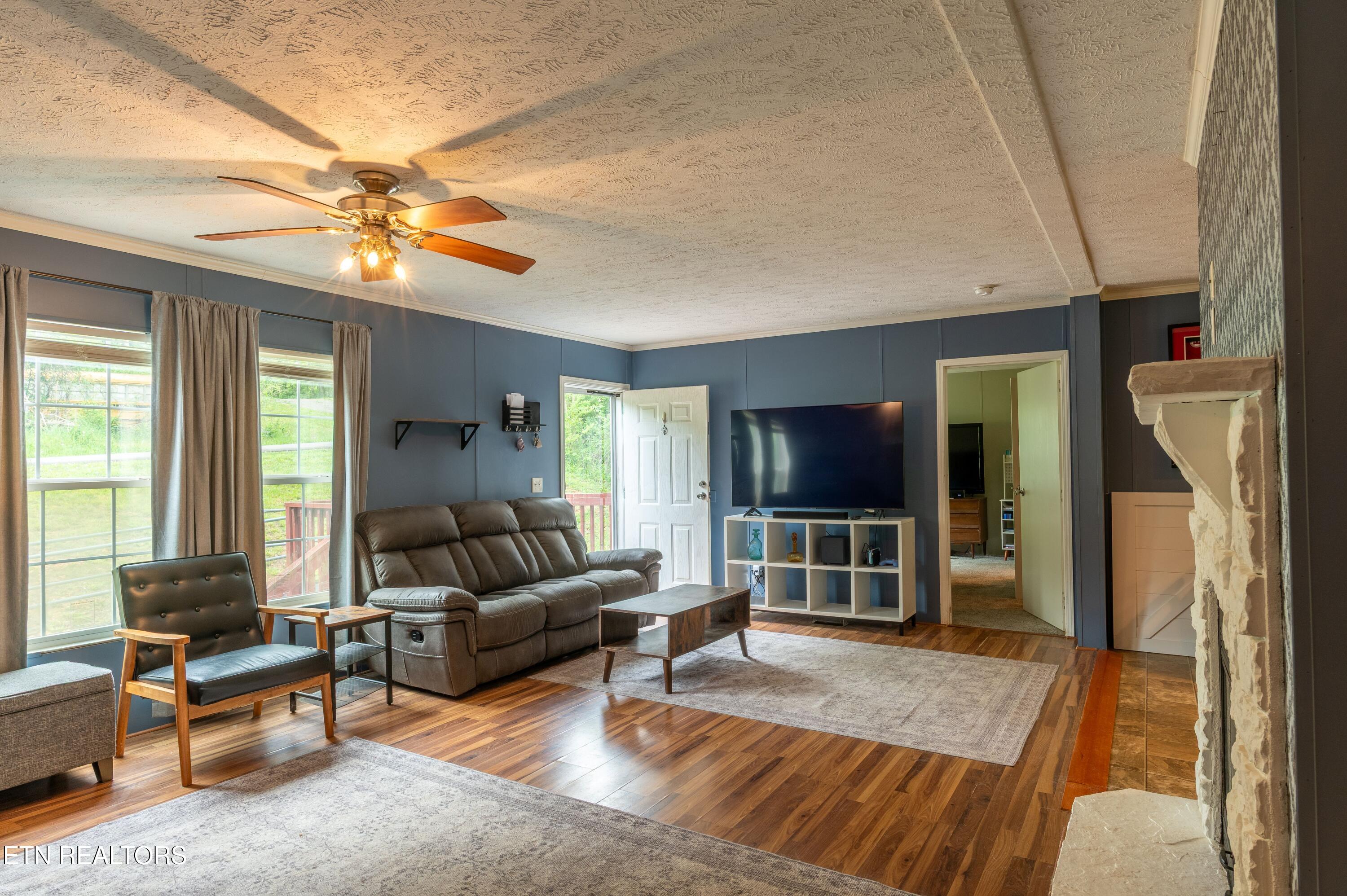 186 Blacks Ferry Road Knoxville, TN 37931 - Photo 5 of 30 186_Blacksferry-2