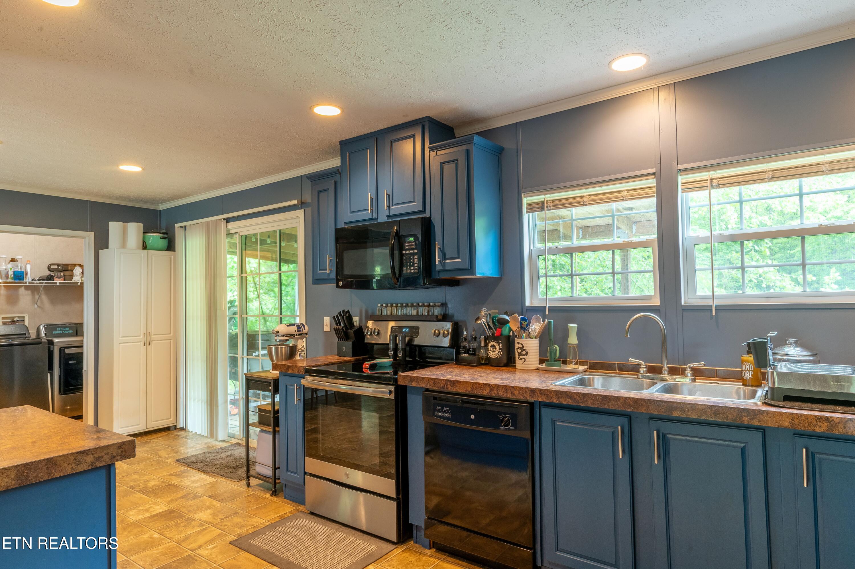 186 Blacks Ferry Road Knoxville, TN 37931 - Photo 9 of 30 186_Blacksferry-6
