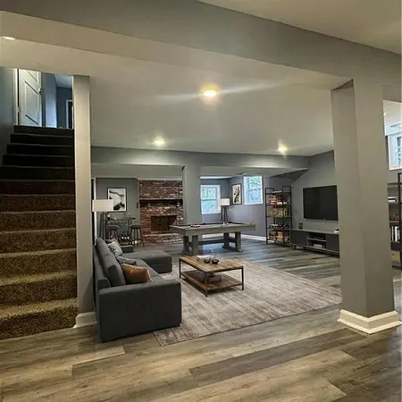 $395,000 | 7412 North Strathbury Avenue, Kansas City, MO 64151